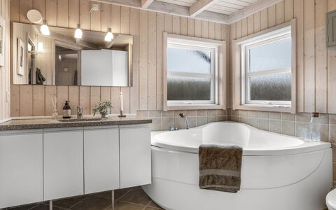Nomi - 100M from the Sea: Design Intérieur, Luminaire Plomberie, Sol, Sol, Bois, Salle De Bains, Plafond, Évier, Robinet, Armoire De Toilette