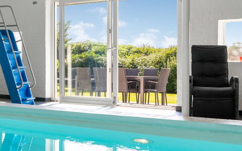 Maris - 20Km from the Sea: Bois, Toit, Domicile, Maison, Architecture, Siding, Lot Terre, Chalet, Cabanon, Batiments Jardin