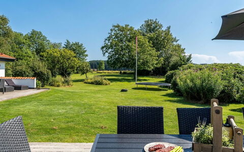 Maris - 20Km from the Sea: Bois, Toit, Domicile, Maison, Architecture, Siding, Lot Terre, Chalet, Cabanon, Batiments Jardin