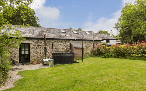 Buttermilk Cottage: Blanc, Police De Caractère, Nombre