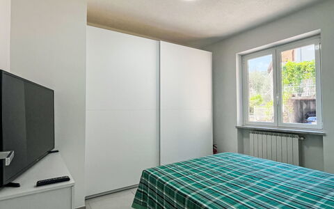 Alessandro: Design Intérieur, Mur, Chambre, Sol, Plafond, Lit, Pièce, Sol, Meubles, Éclairage
