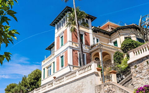 Villa Cristina: Zone Résidentielle, Architecture, Domicile, Balcon, Manoir, Appartement, Biens, Villa, Hacienda