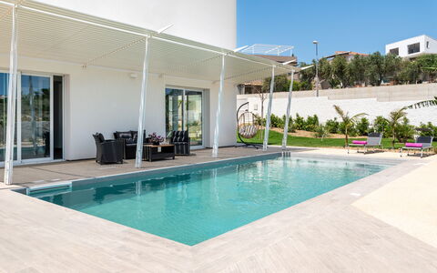 A Casa di Chica: Piscine, Mobilier De Jardin, Recours, Zone Résidentielle, Ombre, Sol, Composite, Sol, Eco Hôtel, Loisir