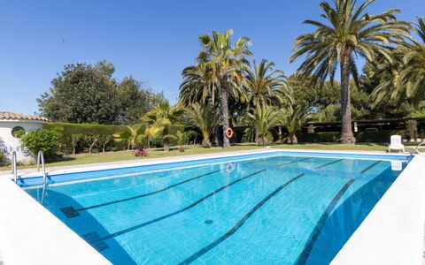 Bungalow-Park Colibri: Appartement, Balcon, Condominium, Clôture, Mobilier De Jardin