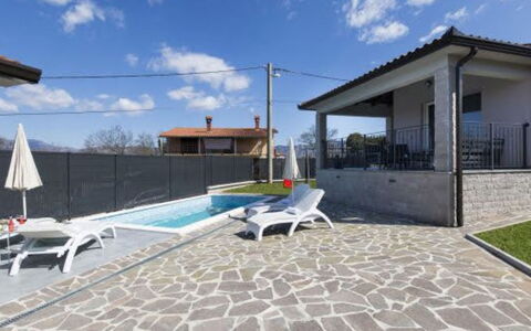Šimuni: Appartement, Balcon, Condominium, Clôture, Mobilier De Jardin