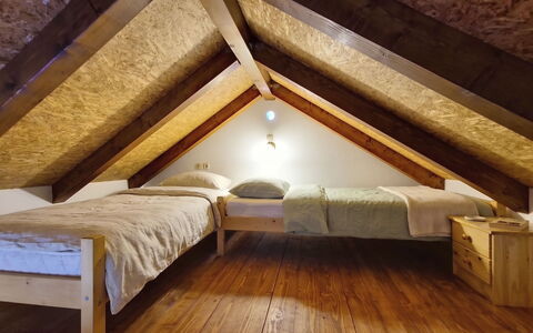 Castel Venier: Sol, Sol, Bois, Chambre, Design Intérieur, Plafond, Lit, Meubles, Grenier, Pièce