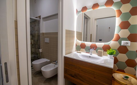 Elementi Luxury Otranto: Design Intérieur, Sol, Sol, Plafond, Luminaire Plomberie, Salle De Bains, Pièce, Plomberie, Luminaire, Lavabo