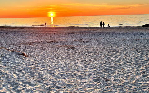 Alika - 700M from the Sea: Plage, Horizon, Orange, Le Coucher Du Soleil, Afterglow, Crépuscule, Lever Du Soleil, Soleil, Rive, Mer