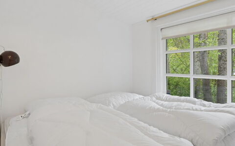 Dalia - 850M from the Sea: Chambre, Lit, Literie, Drap De Lit, Blanc, Bois, Linge, Design Intérieur, Sol, Plafond