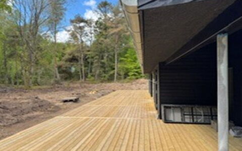 Mavis - 1.6Km from the Sea: Bois, Dur, Planche, Parquet, Plate-Forme, Ombre, Tache De Bois, Boardwalk, Matériau Naturel, Passerelle