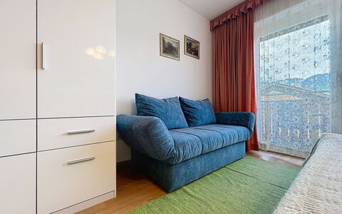 Bergblick: Design Intérieur, Sol, Sol, Bois, Pièce, Meubles, Plafond, Appartement, Lit, Chambre