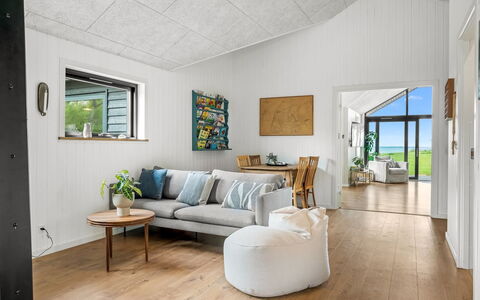 Gerlind - 75M to the Fjord: Bois, Sol, Sol, Design Intérieur, Plafond, Parquet, Salon, Dur, Planche, Tache De Bois