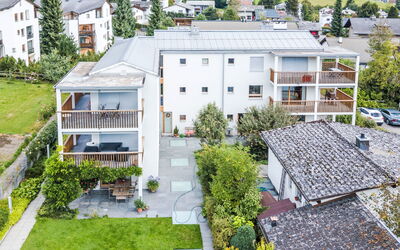 Flims 800: Zone Résidentielle, Quartier, Appartement, Design Urbain, Établissements Humains, Jardin, Condominium, Aménagement Paysager, Biens, Cour