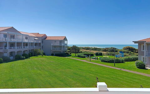 Lumière et Vue Océan: Appartement, Balcon, Côte, Hôtel, Recours, Station Balnéaire, Ville Resort, Baie, Appartement Penthouse