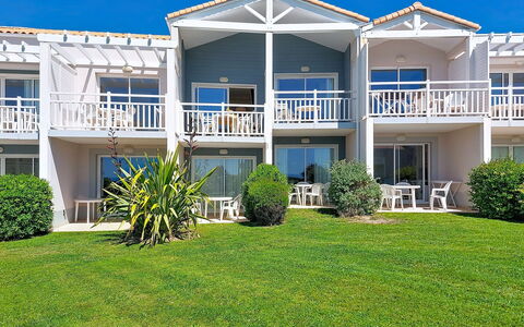Lumière et Vue Océan: Appartement, Balcon, Côte, Hôtel, Recours, Station Balnéaire, Ville Resort, Baie, Appartement Penthouse