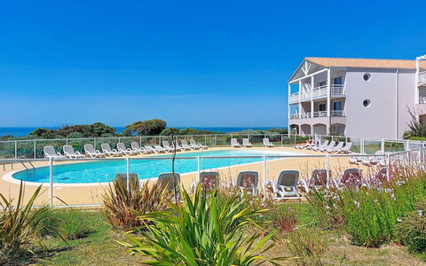 Lumière et Vue Océan: Appartement, Balcon, Côte, Hôtel, Recours, Station Balnéaire, Ville Resort, Baie, Appartement Penthouse