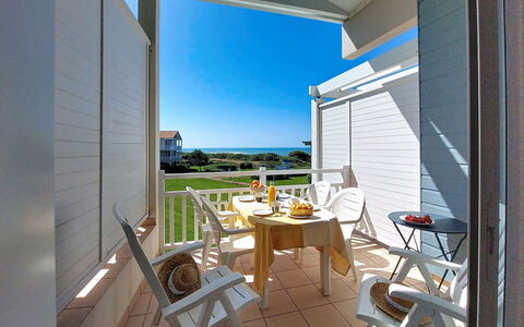 Lumière et Vue Océan: Appartement, Balcon, Côte, Hôtel, Recours, Station Balnéaire, Ville Resort, Baie, Appartement Penthouse