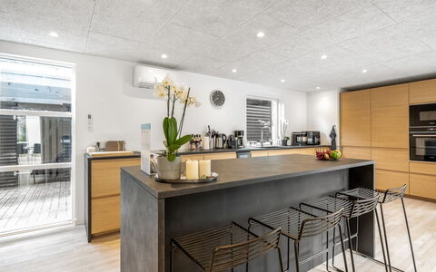 Keijo - from the Sea: Meubles, Cuisine, Design Intérieur, Sol, Comptoir, Bois, Sol, Plafond, Parquet, Cabinetry