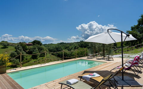 Villa i Fiori: Piscine, Mobilier De Jardin, Recours, Balancelle, Eco Hôtel, Ville Resort, Parapluie, Hôtel, Plate-Forme, Villa