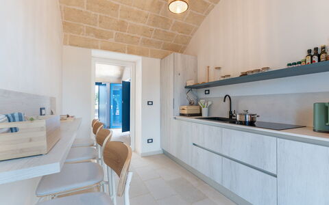 Tenuta Emma: Bois, Sol, Cuisine, Design Intérieur, Comptoir, Sol, Plafond, Appareil De Cuisine, Électroménager, Pièce