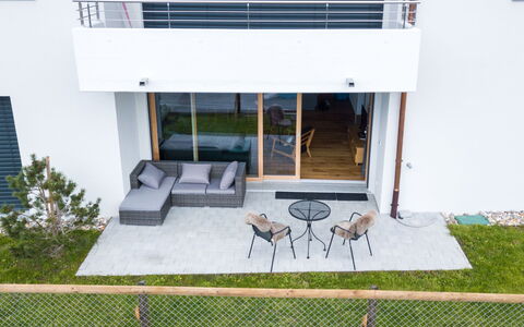 Miraselva Apt. 1.3: Meubles, Mobilier De Jardin, Table, Design Intérieur, Chaise, Tableau De Plein Air, Table Cuisine Et Salle A Manger, Ombre, Pot De Fleur, Plante D'Appartement