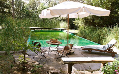 Il Poggio: Propriété, Table, Meubles, Ombre, Arbre, Arrière-Cour, Botanique, Vacances, Tableau De Plein Air, Mobilier De Jardin