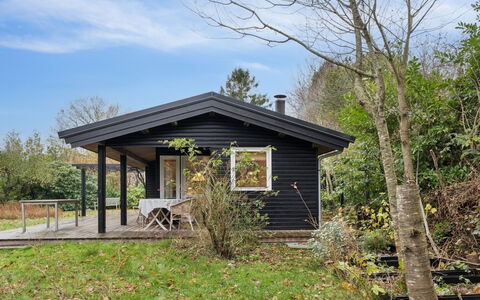 Naema - 1Km from the Sea: Biens, Ombre, Allée, Ferme