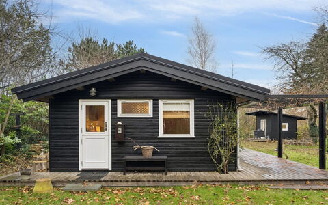 Naema - 1Km from the Sea: Biens, Ombre, Allée, Ferme