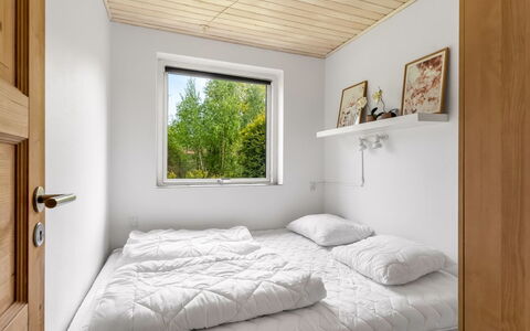Erna - 900M from the Sea: Meubles, Mer, Chaise, Ombre, Balcon, Mobilier De Jardin, Eco Hôtel, Côte, Plate-Forme, Tache De Bois