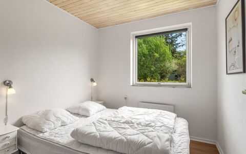 Erna - 900M from the Sea: Meubles, Mer, Chaise, Ombre, Balcon, Mobilier De Jardin, Eco Hôtel, Côte, Plate-Forme, Tache De Bois
