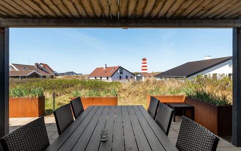 Flugha - 190M from the Sea: Meubles, Mer, Chaise, Ombre, Balcon, Mobilier De Jardin, Eco Hôtel, Côte, Plate-Forme, Tache De Bois