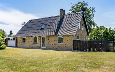 Ulv - from the Sea: Herbe, Bâtiment, Maison, Toit, Chalet, Domicile, Zone Résidentielle, Lot Terre, Zone Rurale, Ferme