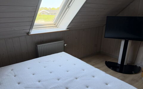 Ulv - from the Sea: Chambre, Bois, Lit, Sol, Sol, Drap De Lit, Literie, Design Intérieur, Éclairage, Plafond