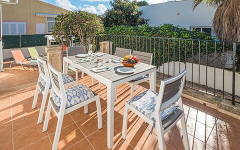 Dofins Bahia Azul: Meubles, Chambre, Lit, Sol, Literie, Appartement, Design Intérieur, Sol, Drap De Lit, Cadre De Lit