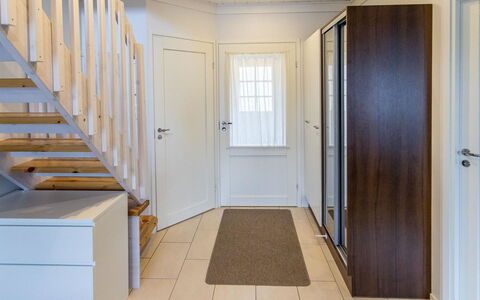 Maahisenrinne 1 a 1: Meubles, Chambre, Lit, Sol, Literie, Appartement, Design Intérieur, Sol, Drap De Lit, Cadre De Lit
