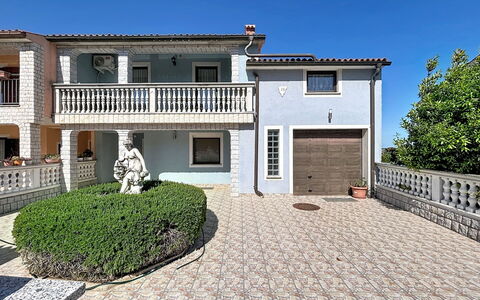 Pula Banjole 112: Herbe, Maison, Zone Rurale, Chalet, Toit, Domicile, Paysage, Plaine, Lot Terre