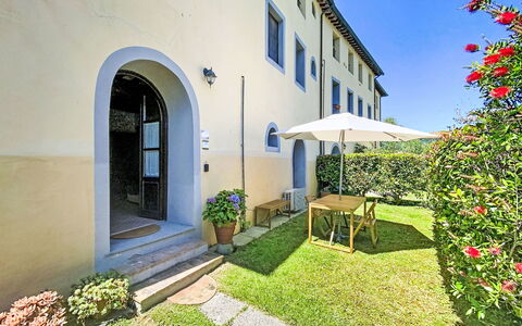 Elvis: Herbe, Maison, Zone Rurale, Chalet, Toit, Domicile, Paysage, Plaine, Lot Terre