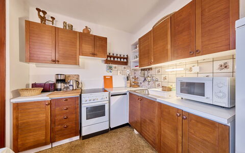 Černý: Cuisine, Cabinetry, Appareil De Cuisine, Principaux Appliance, Comptoir, Bois, Sol, Design Intérieur, Meubles, Placard