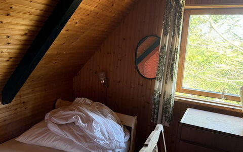 Kaija - from the Sea: Bois, Meubles, Sol, Chambre, Lit, Sol, Design Intérieur, Pièce, Tache De Bois, Dur