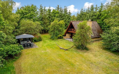 Kaija - from the Sea: Herbe, Arbuste, Chalet, Lot Terre, Toit, Zone Rurale, Jardin, Prairie, Ferme