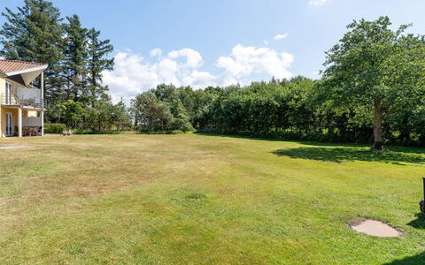 Enwald - 100M from the Sea: Bleu, Plaine, Prairie, Lot Terre, Pelouse, Jardin, Ombre, Prairie, Pâturage