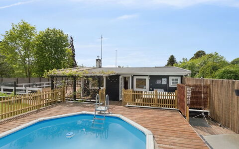 Ingalil - 950M from the Sea: Piscine, Ville Resort, Eco Hôtel, Recours, Villa