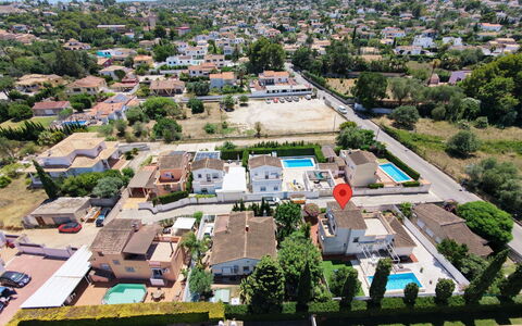 Harmonia: Zone Résidentielle, Zone Urbaine, Quartier, Ville, Design Urbain, Établissements Humains, Vue Du Ciel, Piscine, Banlieue, Photographie Aérienne