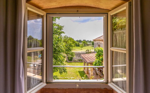 Altona: Lot Terre, Domicile, Biens, Tache De Bois, Dur, Balcon, Daylighting, Eco Hôtel, Plante D'Appartement
