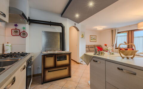 Casa Roby: Cuisine, Design Intérieur, Comptoir, Meubles, Appareil De Cuisine, Sol, Bois, Plafond, Principaux Appliance, Pièce