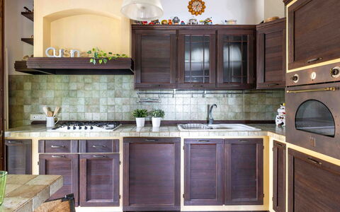 Casa Dolceconero: Cuisine, Bois, Cabinetry, Design Intérieur, Comptoir, Meubles, Appareil De Cuisine, Sol, Principaux Appliance, Placard