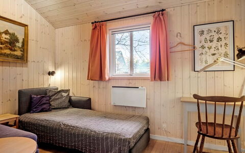 Ferdine - from the Sea: Chambre, Lit, Bois, Meubles, Design Intérieur, Plafond, Sol, Drap De Lit, Sol, Literie