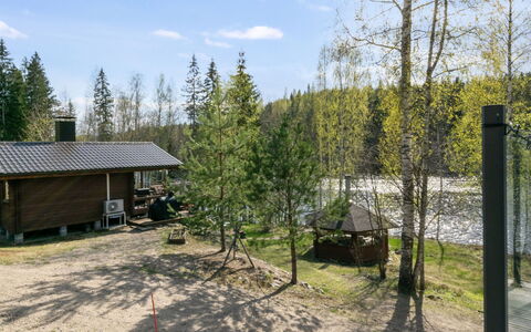Villa Kaidanjylhä: Arbre, Banque, Chalet, Zone Rurale, Lac, Réflexion, Réservoir, Étang