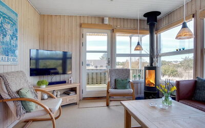 Solveig - 1.5Km from the Sea