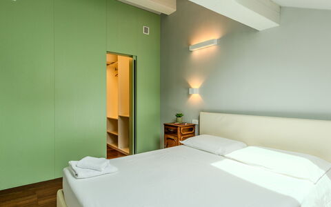 Zani: Design Intérieur, Sol, Sol, Plafond, Pièce, Appartement, Lit, Chambre, Cadre De Lit, Literie